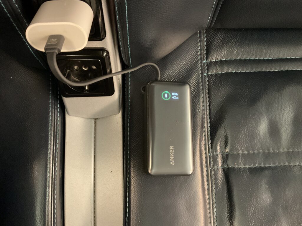 Powerbank im Zug aufladen