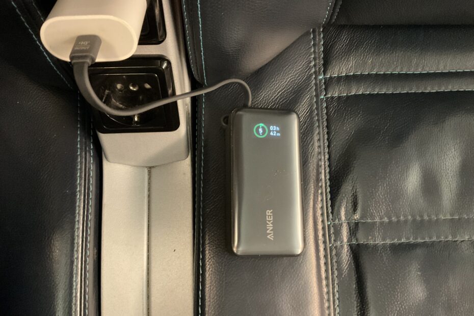 Powerbank im Zug aufladen